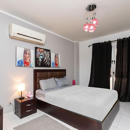 Central -Host Prime Apartment In Rehab City Il Il Cairo Esterno foto